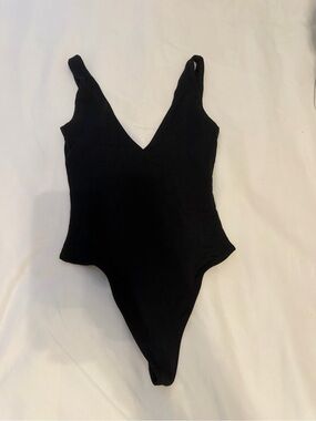 Aritzia Babaton bodysuit Black Deep V neck